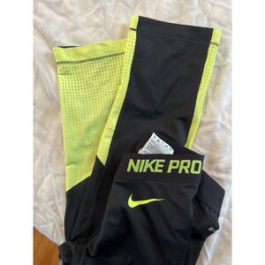 Nike Pro Cropped Leggings w/ Yellow Mesh - XS
